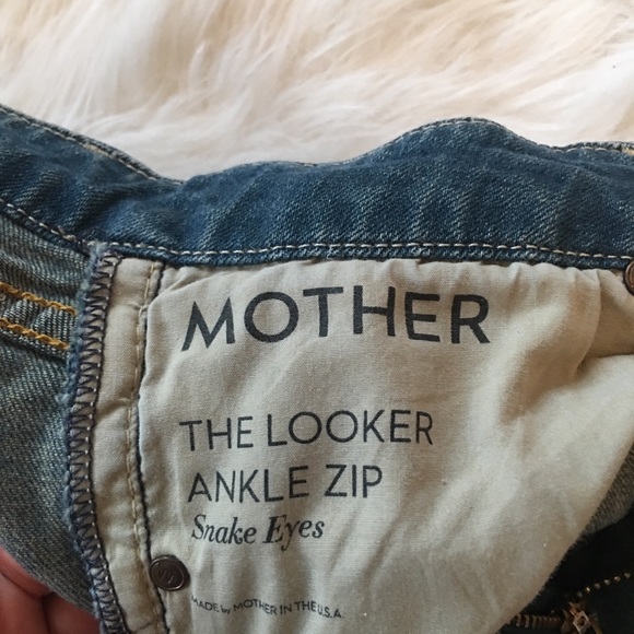 MOTHER Looker Jeans - Picture 4 of 6